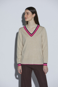 Sweter WNT beżowy z różowymi wstawkami